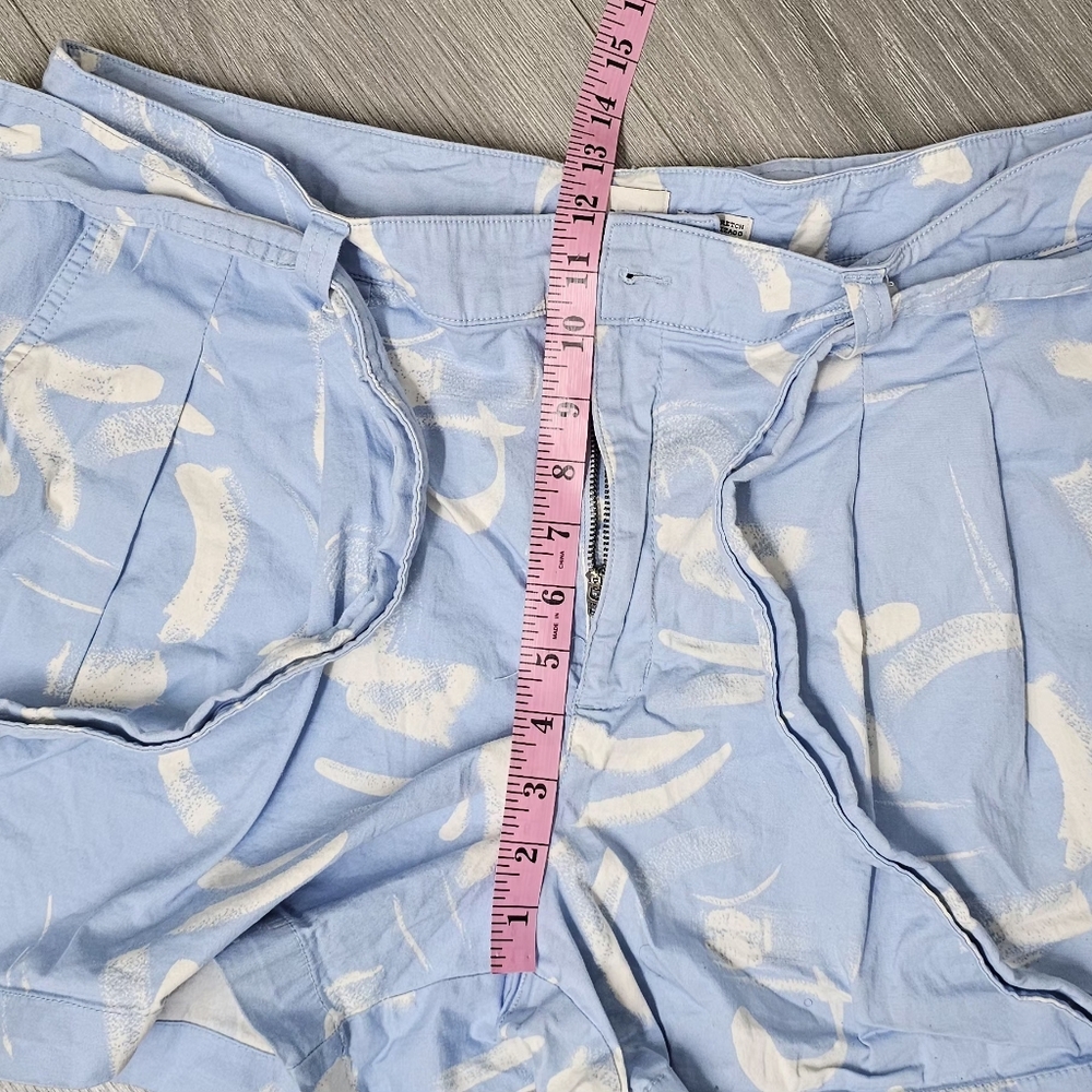 A New Day Women's Blue Abstract Print High-Rise Tie-Waist Shorts – Size 18 - Picture 6 of 9